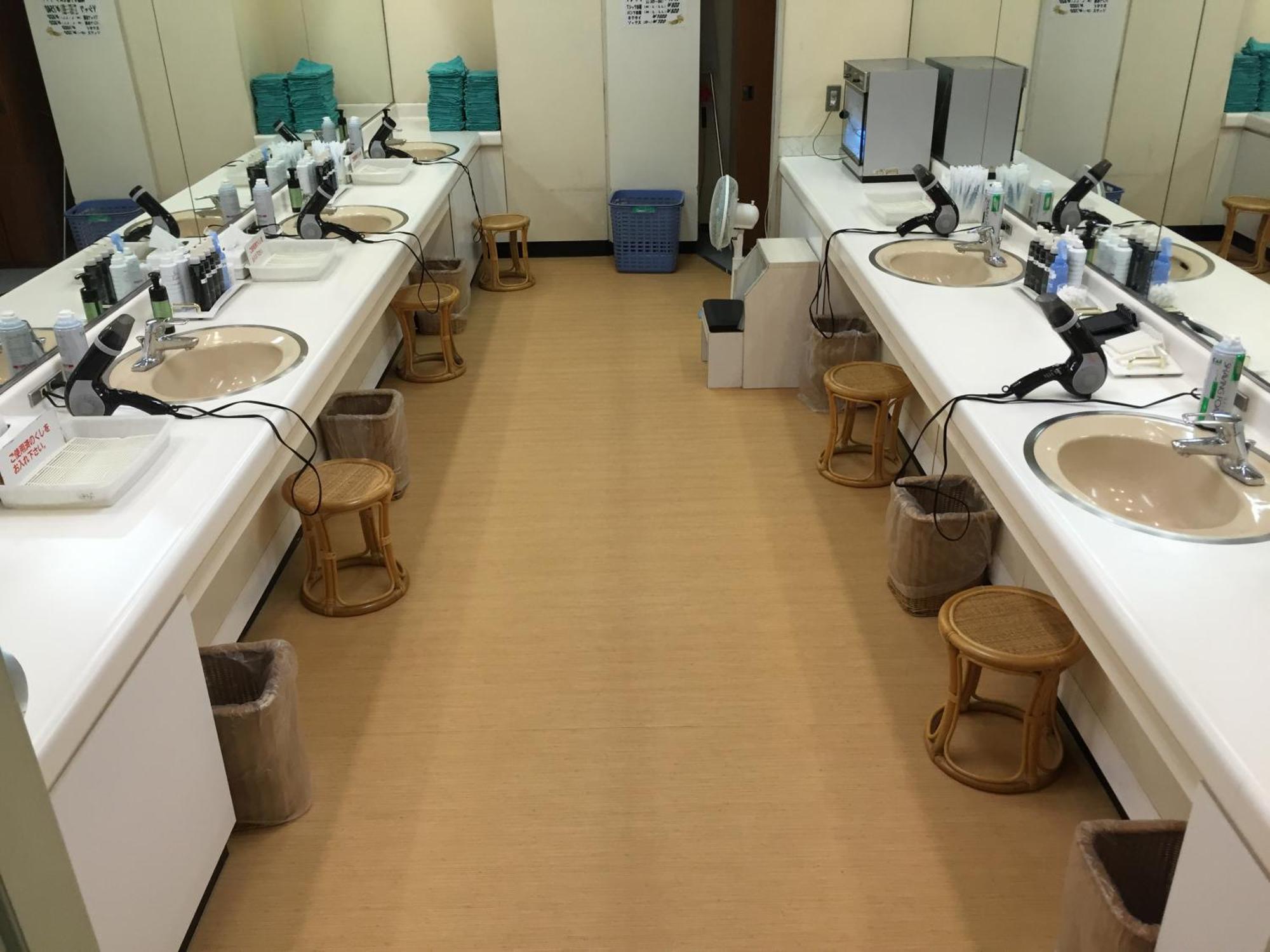 Capsule&Spa Grand Sauna ฮิโรชิม่า ภายนอก รูปภาพ